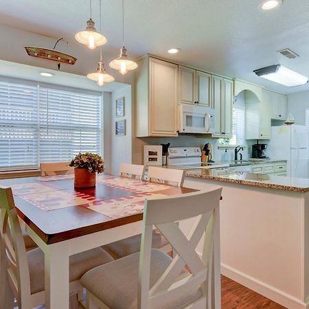 Beautiful Branson Getaway-Next To Silver Dollar City &Tablerock-Family Amenities Екстер'єр фото