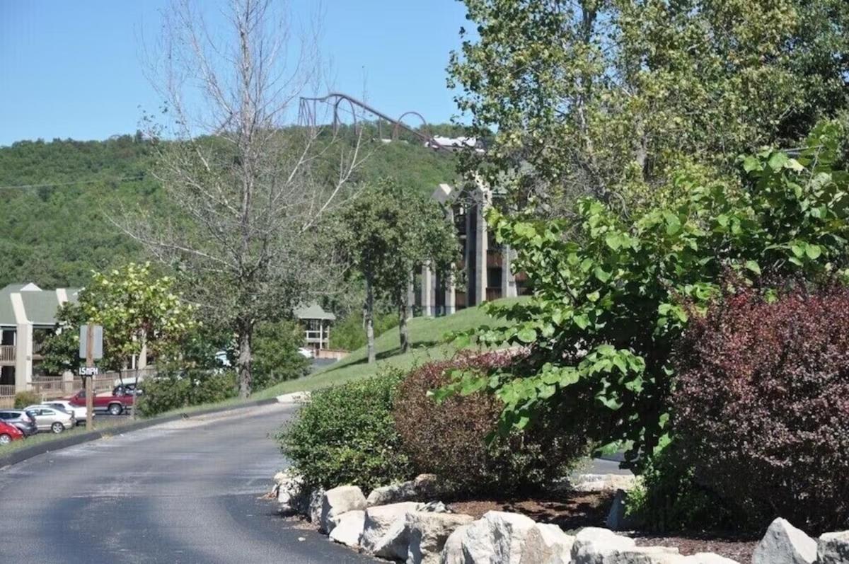 Beautiful Branson Getaway-Next To Silver Dollar City &Tablerock-Family Amenities Екстер'єр фото