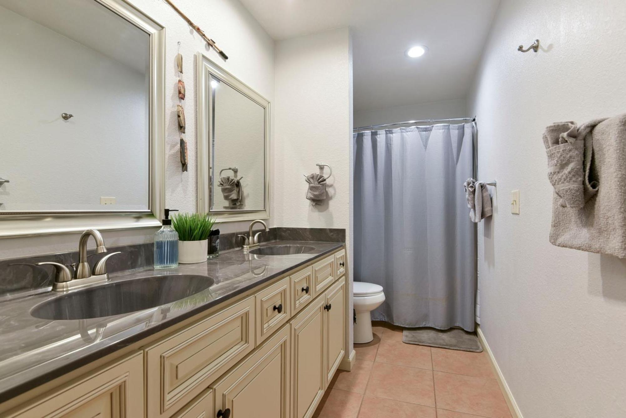 Beautiful Branson Getaway-Next To Silver Dollar City &Tablerock-Family Amenities Екстер'єр фото