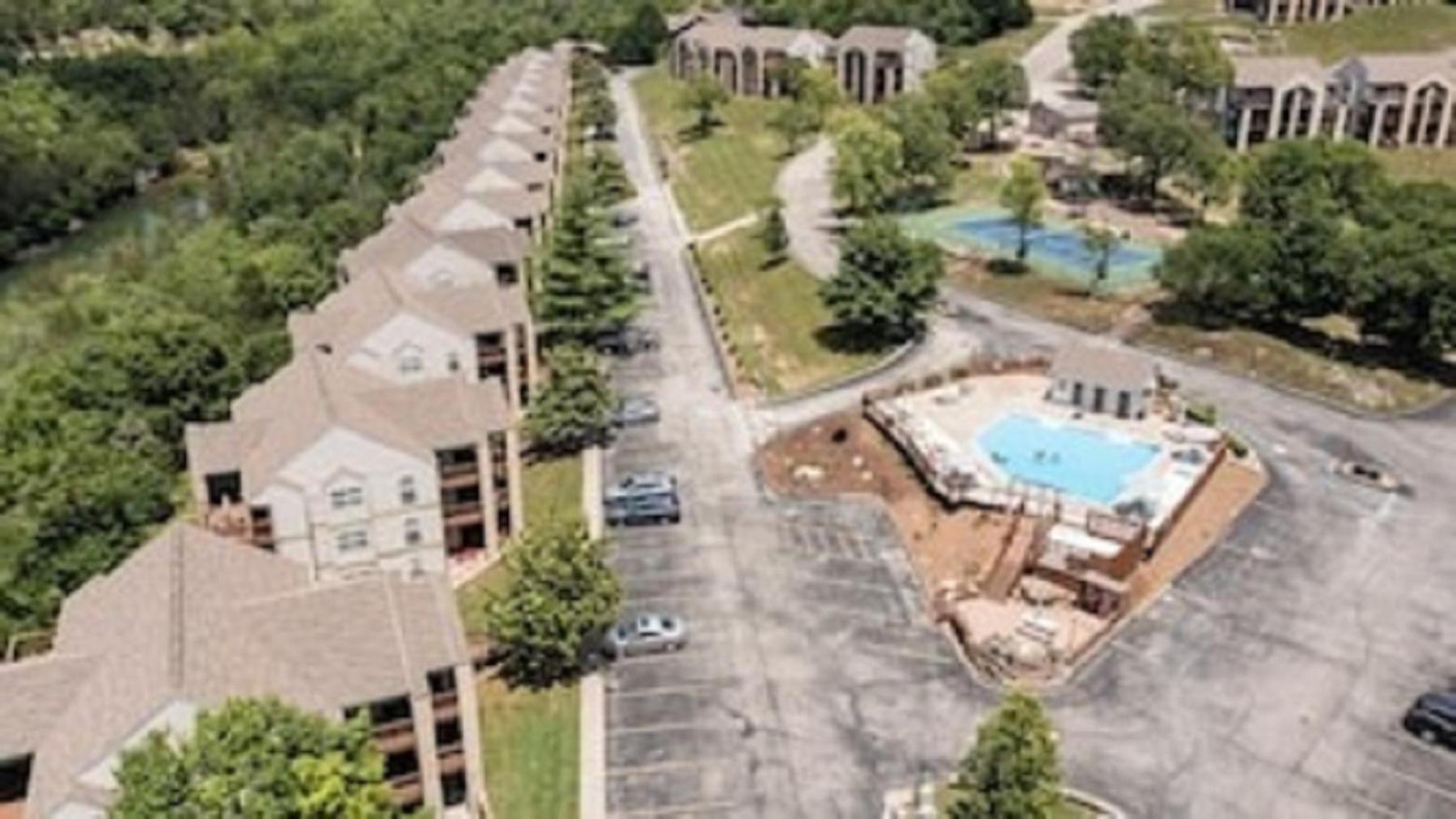 Beautiful Branson Getaway-Next To Silver Dollar City &Tablerock-Family Amenities Екстер'єр фото