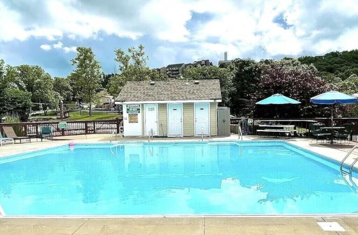 Beautiful Branson Getaway-Next To Silver Dollar City &Tablerock-Family Amenities Екстер'єр фото